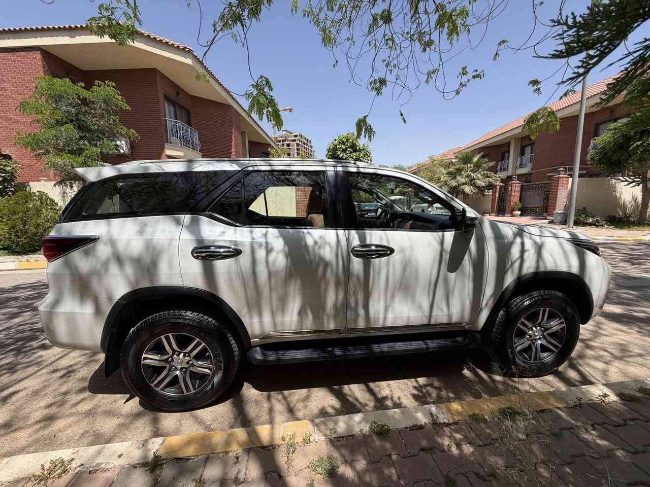تۆیۆتا فرۆچنر ٢٠٢٣
هەموو گیانی بەشەرت 
٥٠ هەزار ڕۆشتە 
گێر و مەکینە و هەموو گیانی لەسەر دەقی شەریکەن
 
تکایە ئەگەر کڕیاری تێل بکە…
***********
