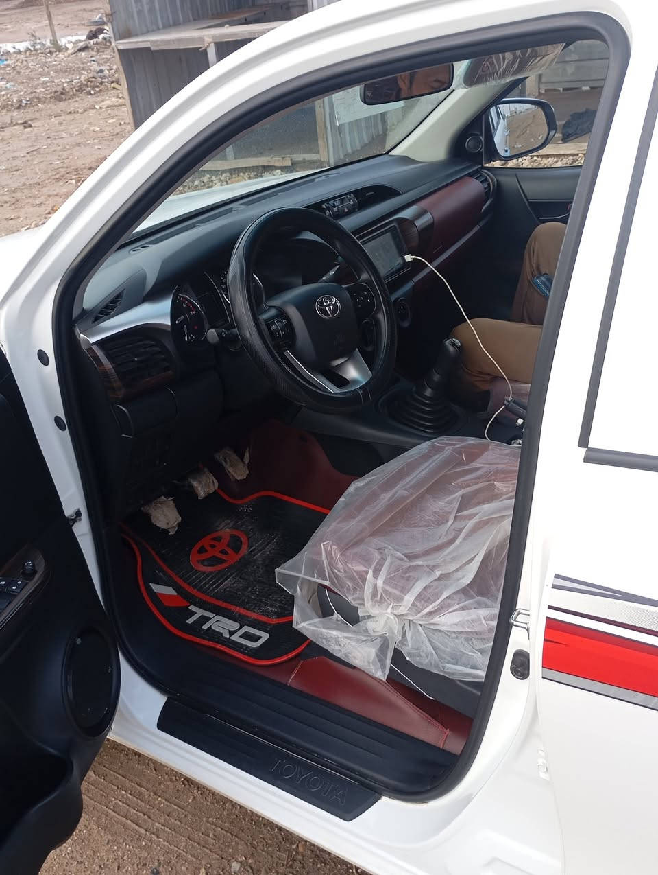 للبيع هايلوكس 2024 كفاله عامه  ***********
