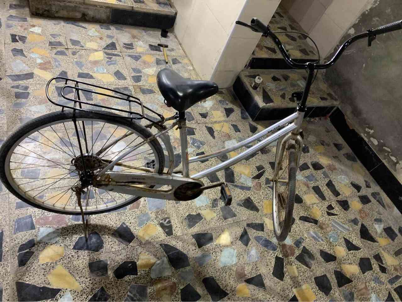 بايسكل للبيع مكان ميسان حي النداء سعر 30 عمارة, ميسان


**إذا كنت صاحب هذا الإعلان وتريد حذفه لأي سبب، رجاءا أرسل رسالة إلى الدعم الفني**