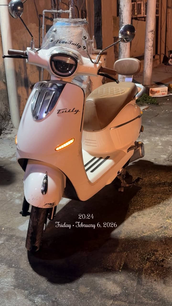 السلام عليكم دراجه TAILGكلاسك للبيع الدراجه نضيفه بس بيها كم شخط   مواصفاتها ملف 1600 وبيها 6 بطاريات ومثبت سرعه  الدراجه نضيفه استعمال شهرين سعر 850 و بيها مجال الرقم ***********
