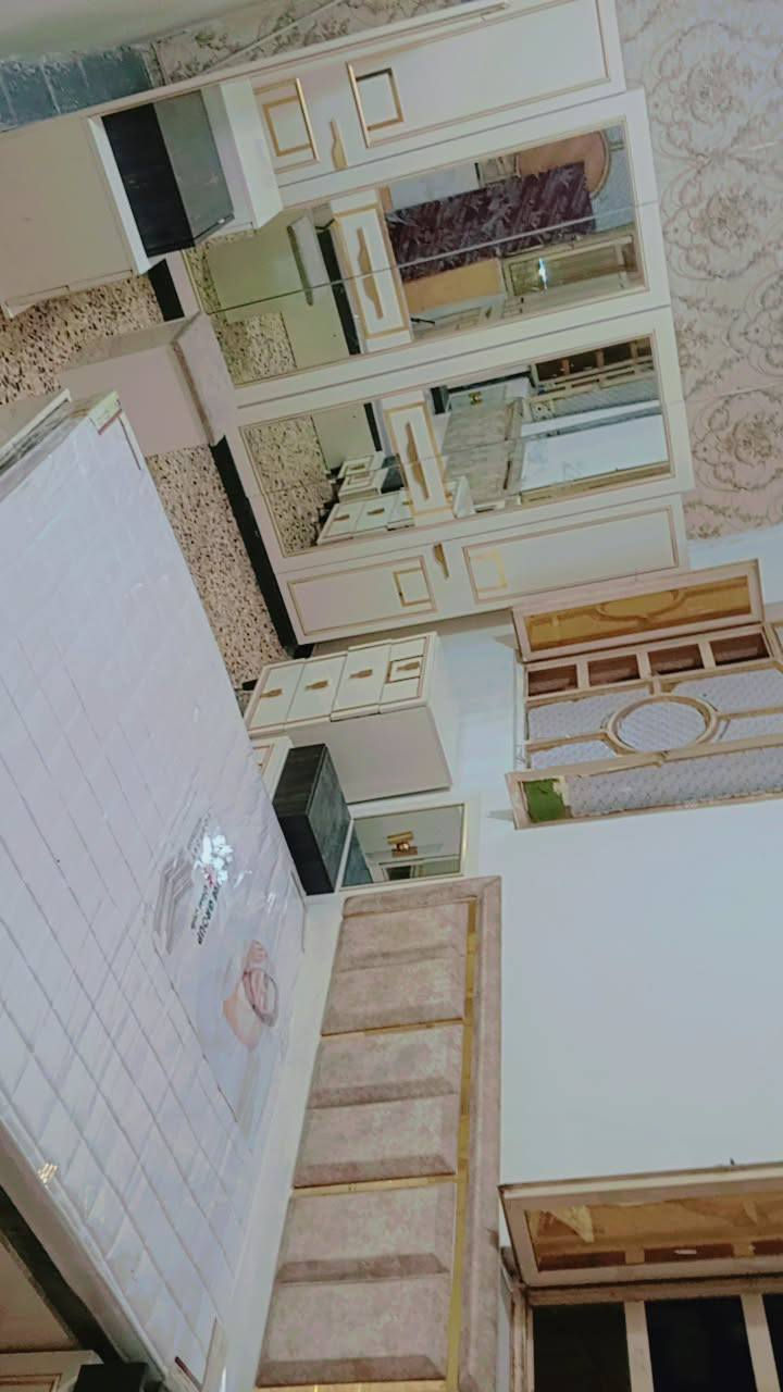 غرفه للبيع جديده 8 قطع مكاني بغداد الجديدة سعر 800 وبيه مجال ***********
