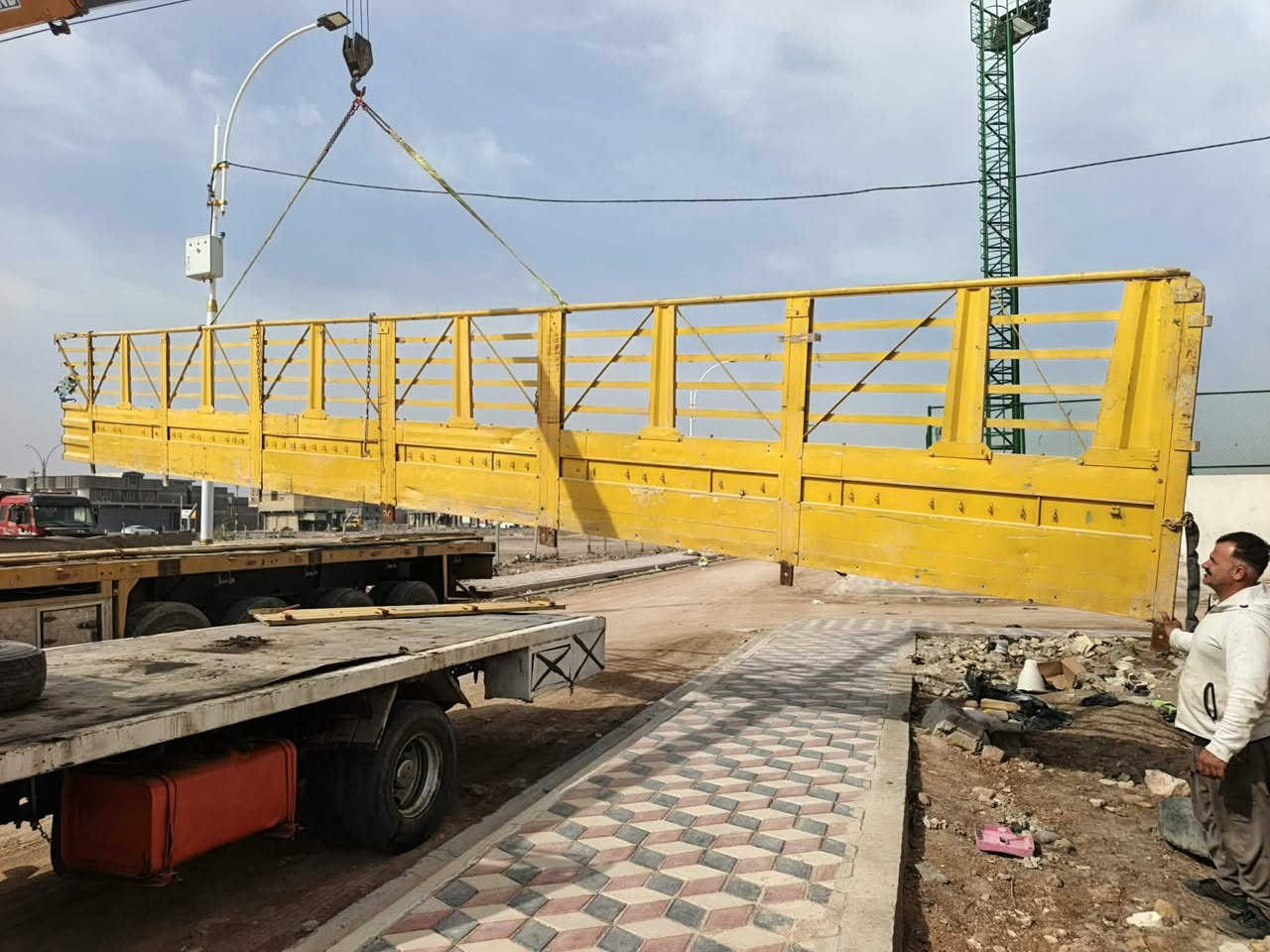 السلام عليكم جناب للبيع بسعر ٨ اوراق
***********
