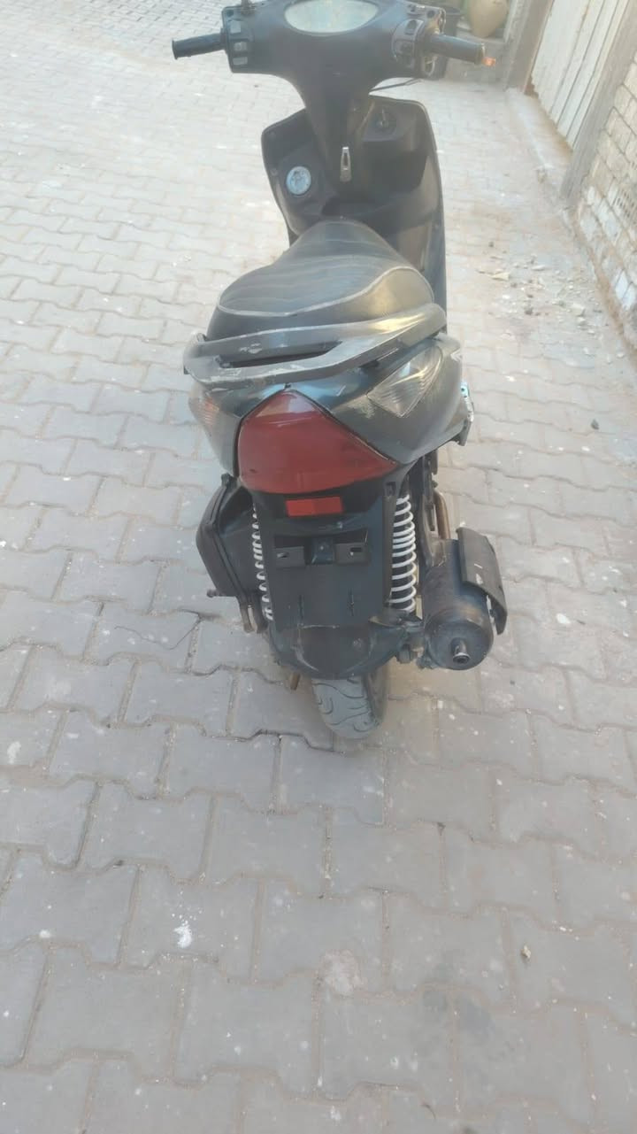 السلام عليكم 
للبيع دراجه ثعلب كفرات ختم واحد
هندر وسلف بوشه 58 
300 بيها مجال 
بغداد حي تونس 
رقمي وبيه واتساب ***********
