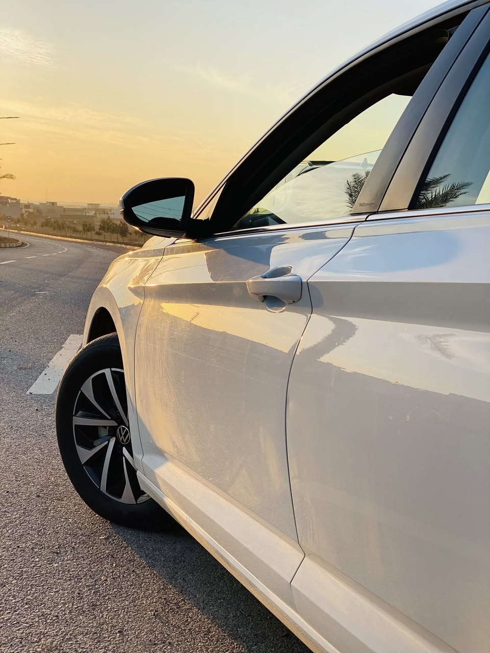 السلام عليكم …
جيتا  للبيع  
  الموديل 23 
ماشية 21 الف 
السيارة باسمي تحويل ثاني يوم 
المواصفات S 
السيارة كلش نظيفة وحلوة 
الضرر مبين بالسونار ويا صور 
 السعر 168$  وبيها مجال 
واتساب ***********
 
 اسيا ***********
