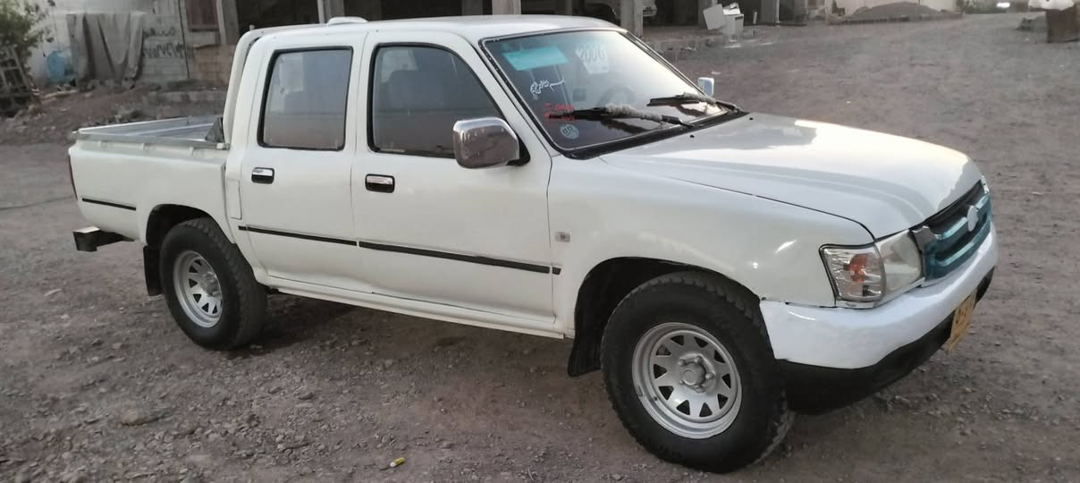 سڵاوی خواتان لێ بێ لەسەرئیزنی ئەدمین
دێر مۆدیل 2006  گێرو مەکینەبەشەرتی 
10وەستا وەک سەعات نەبوو نەتەوێ کابرێتەربیلات بەنزین زۆرکەم ئەخوا
ویلووتایەی جەبەڵی لۆک لەژێرە ڕەسمەکەی وازحە 
دەعمی نیە نوکەدەرزی شوختی نیە تابڵێ بەهەڵمەتوو
بەکێشە تاقم پێشوو دەبڵی تازە تابڵێی نرموو خۆشە
لایتو فڵچ و تەبریت مەزبوت دەشبوولی زۆرجوان ماوەتوە
تەقیویو درزی نیە تاقم کوشنی زۆرجوانە سەقفی وەک شوشەوایە مەنەفێس فسفسۆرە بەشەرت کۆدم بۆکردووە
بارکۆدشی بۆکراوە سعری 38 گەڵا ومعامەلە
***********
