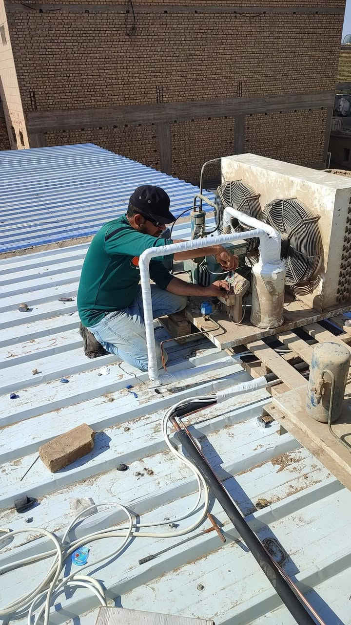 السلام عليكم  من رخصة الادمنيه
هذا جانب من عملنه والرزق على الله 
مالعيك بس تتصل نجيك للبيت 
سبلت غسل شد صيانه كل هذا صيانه موقعيه 
ثلاجه مجمده نجيك للبيت 
غساله فول اوتوماتيك 
رقمي ***********وبالخدمه
