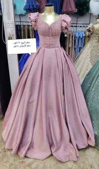 فساتين • تصفية محل • ملابس نسائية • بيع فساتين • فساتين سهرة • فساتين ...