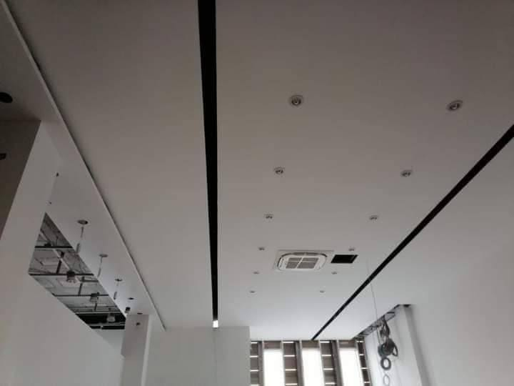 السلام عليكم ورحمة الله من رخصة الادمن خلفة جبسن بورد متفرغ لعمل كافة الديكورات وبديل الخشب والرخام والسقوف الثانويه وورق الجدران والسحبات بكافة احجامها  واعمال الصبغ للتواصل الاتصال على الرقم ‏‪***********‬‏  أو الاتصال على الواتساب ***********
