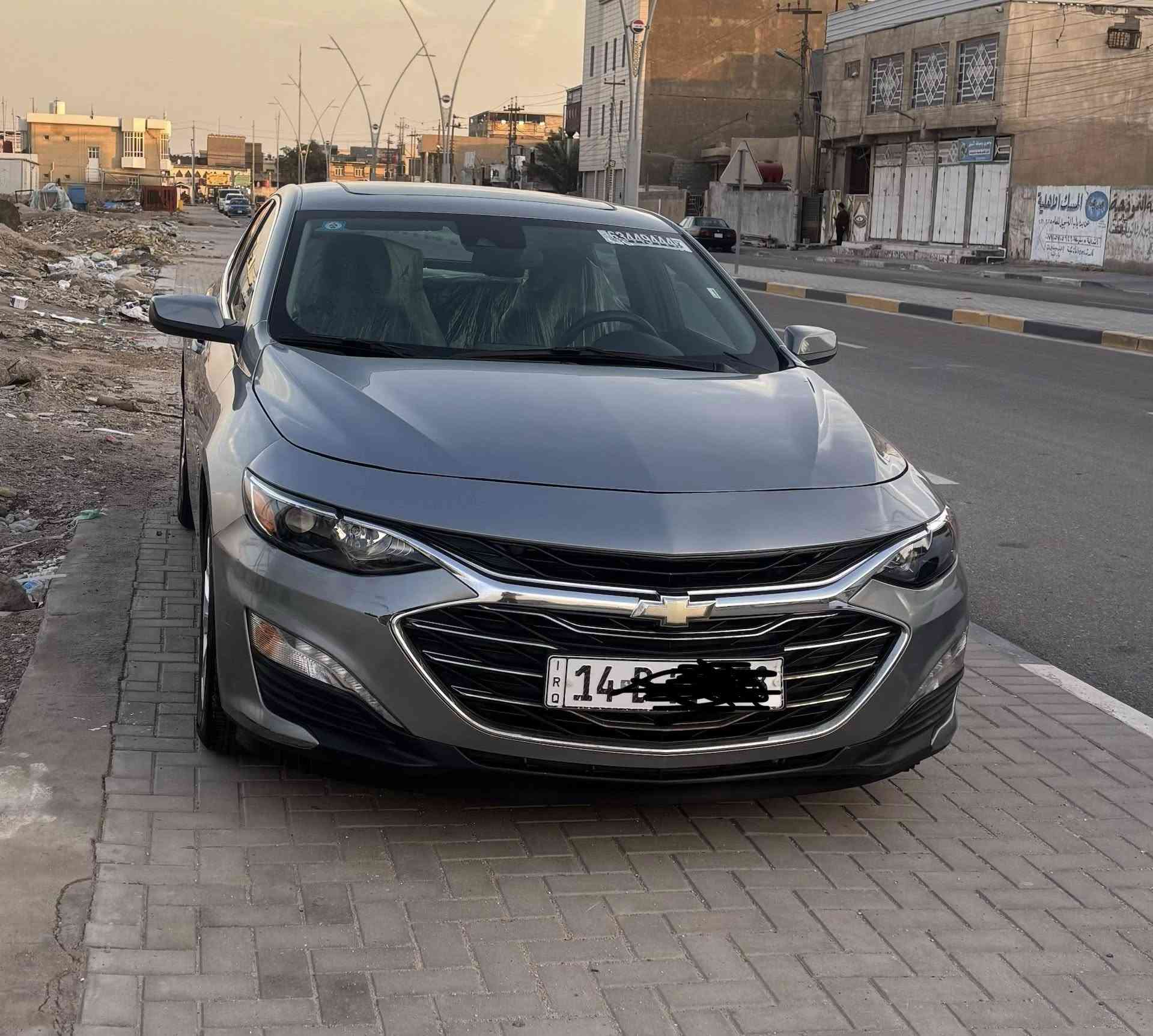 ماليبو مديل ٢٤فول موصفات بانوراما جاهزه من كلشي مابيه اي نقص حادث كلش بسيط بدون  ايرباك بدون دواخل فقط بنيد مبدل ونفس دعاميته وبارد بقبق الجنطة باسمي حرة 
السعر ١٤٨
***********
