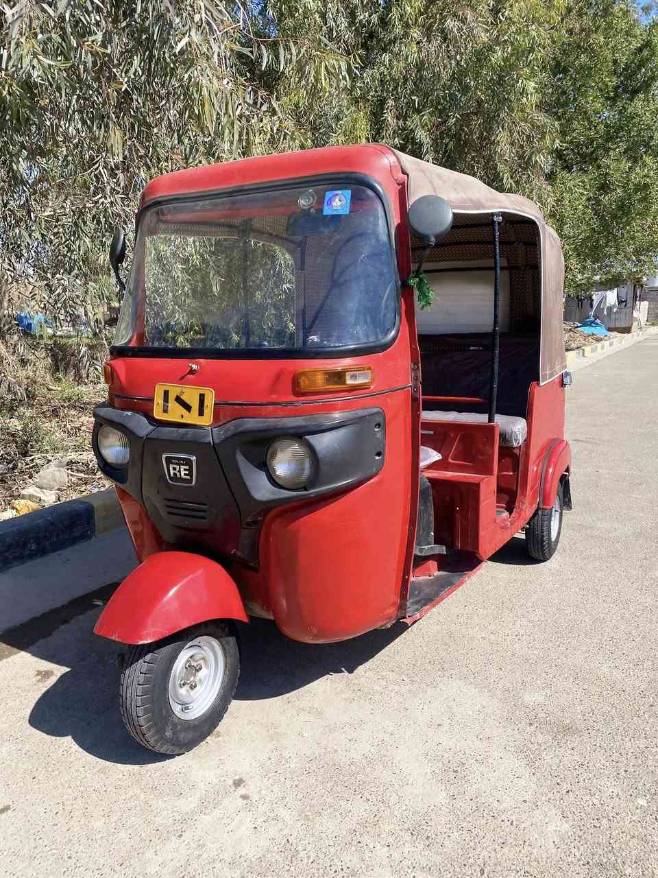 السلام عليكم 👏تكتك للبيع ١٩/شهر ٨بلاديه بيهه خياس جوه ودوس بلاد بيه خياس وباقه كفاله *********** 
***********مكاني الحسينيه مال راشديه بسمي رقم إنكليزي سعر ٦ /و٧٥٠بيهه مجال
