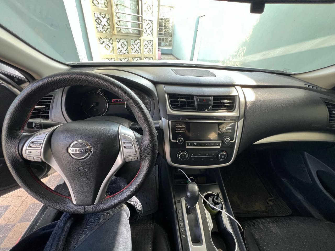 نيسان اليتما 2017امريكي حادثها جاملغ بنيد بدون ايرباك سياره لون ابيض رقمها سليمانيه باسمي مكاني بغداد رقم ***********سعرها 115ورقه
