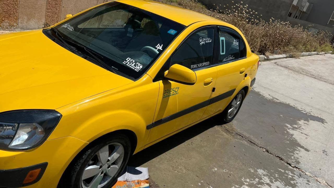 للبيع سياره ريو مواصفات برايد موديل ٢٠٠٩ سياره بدون ضرر نضيفه كير اتوماتيك رقم نينوى الدولي محرك ١٦  كابون بانزين باركود حاليا هيئه وغرامات مصفره للاستفسار الاتصال عل الرقم *********** السعر المطلوب ٩٨ وبيه مجال
