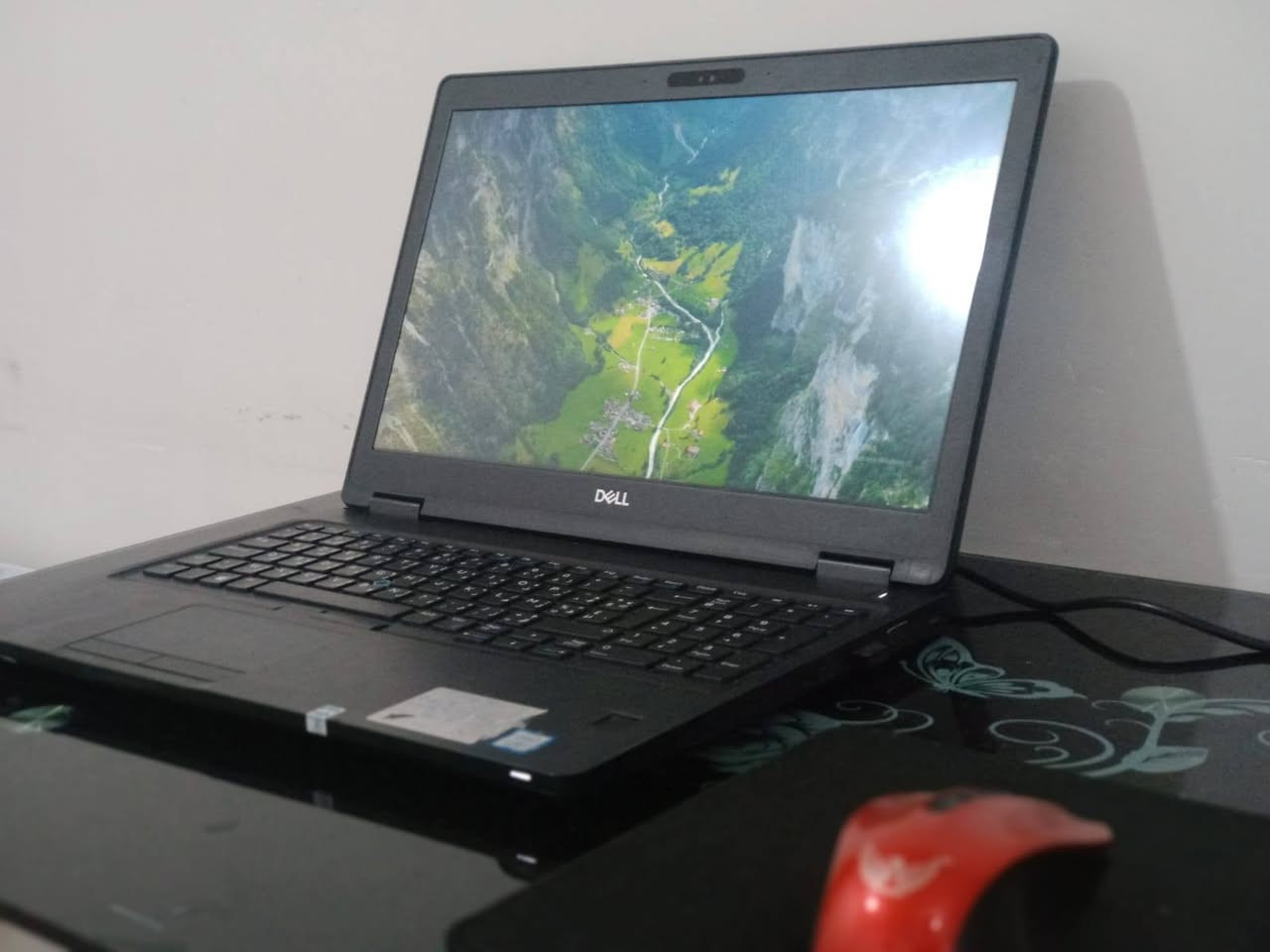 سلام عليكم
لابتوب ماركة DELL للبيع 
المواصفات:
i7
Ram 8
Hard 265
نظام ترحيب 
بصمه 
مع كامل التنصيب البرامج الهندسية 
مع كامل ملحقاتها 
السعر (425) وبي مجال
مكان بغداد العبيدي 
للاستفسار ***********
