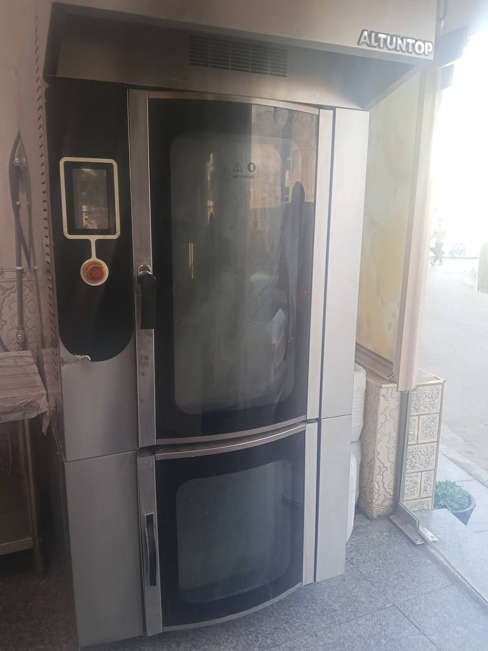 فرن دوار خذ جديد استعمال قليل موجود في كربلاء شرط الشغل ***********
