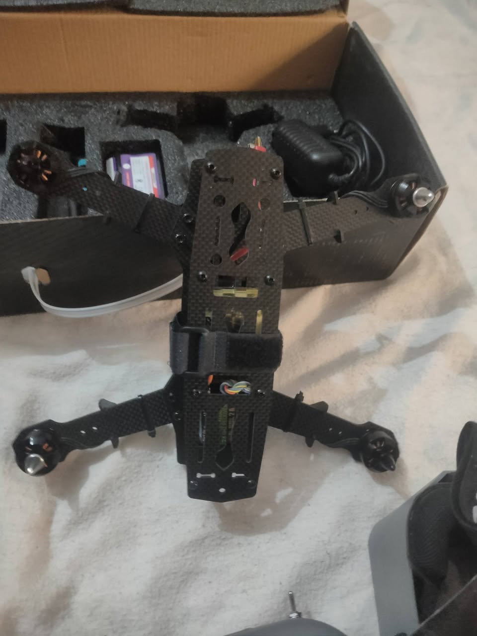 يالله السلام عليكم طيارة fpv بدون كامرة شغالة بس نقص مراوح جديدة ونضارة اي ماكس وكنترول تحكم اي ماكس شغالات //العنوان الديوانية قضاءالدغاره توصيل ماكووو تفيدك علق اني اطبلك


**إذا كنت صاحب هذا الإعلان وتريد حذفه لأي سبب، رجاءا أرسل رسالة إلى الدعم الفني**