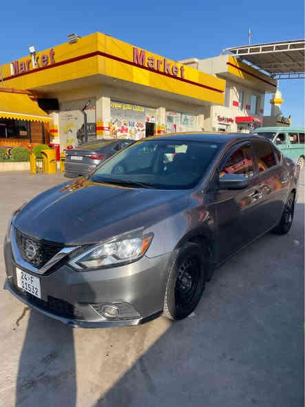 للبيع نيسان سينترا 2017
مواصفات sv بصمه كامره
رقم و سنوية و هزة كلهم جديد تحويل وكالة  بشرط 
تايرات جديد ، تبريد ثلج سيارة جاهزة من كل نواحي  
بيها اربع قطع صبغ 
سعرها 103 بيها مجال

*********** اكر

