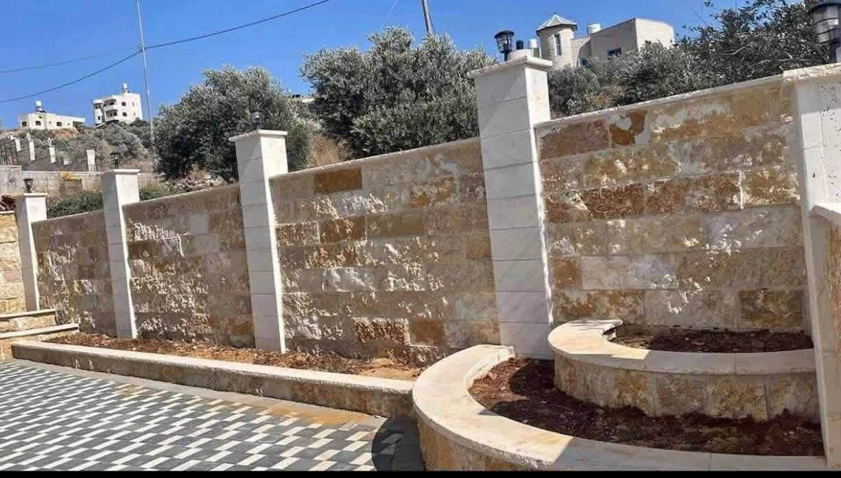 يوجد لدينا 16 مشتاح حجر قشره شرواة لجدران وتزين الحداق وبسعر حرق لجميع زي الي بصوره المشاتيح واشي مرتب وبسعر مناسب الي معني يتواصل واتس اب جوال 
0592769835 
0599097743 Area B, فلسطين


**إذا كنت صاحب هذا الإعلان وتريد حذفه لأي سبب، رجاءا أرسل رسالة إلى الدعم الفني**