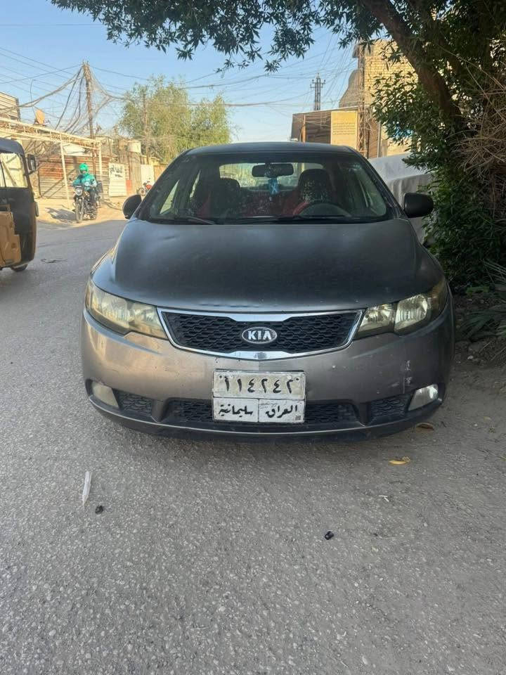 سلام عليكم سيراتو ٢٠١٢ محرك كير تبريد خير من الله سياره من دوام للبيت سياره مال بيت تخبل صدر امامي وخلفي  سياره بيه شخوط فقط  جاملغ واحد مصبوغ  مكاني دوره ابودشير ***********
