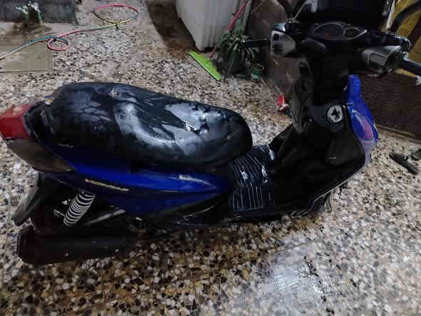 دراجة جانت متروكة شهر حالين تشتغل بس تخربط دخان اسود فقط لبيع و مراوس بماكس 350

شباب دراجة تخربط لو بلك لو كابريتر وصخة

رقمي ***********
