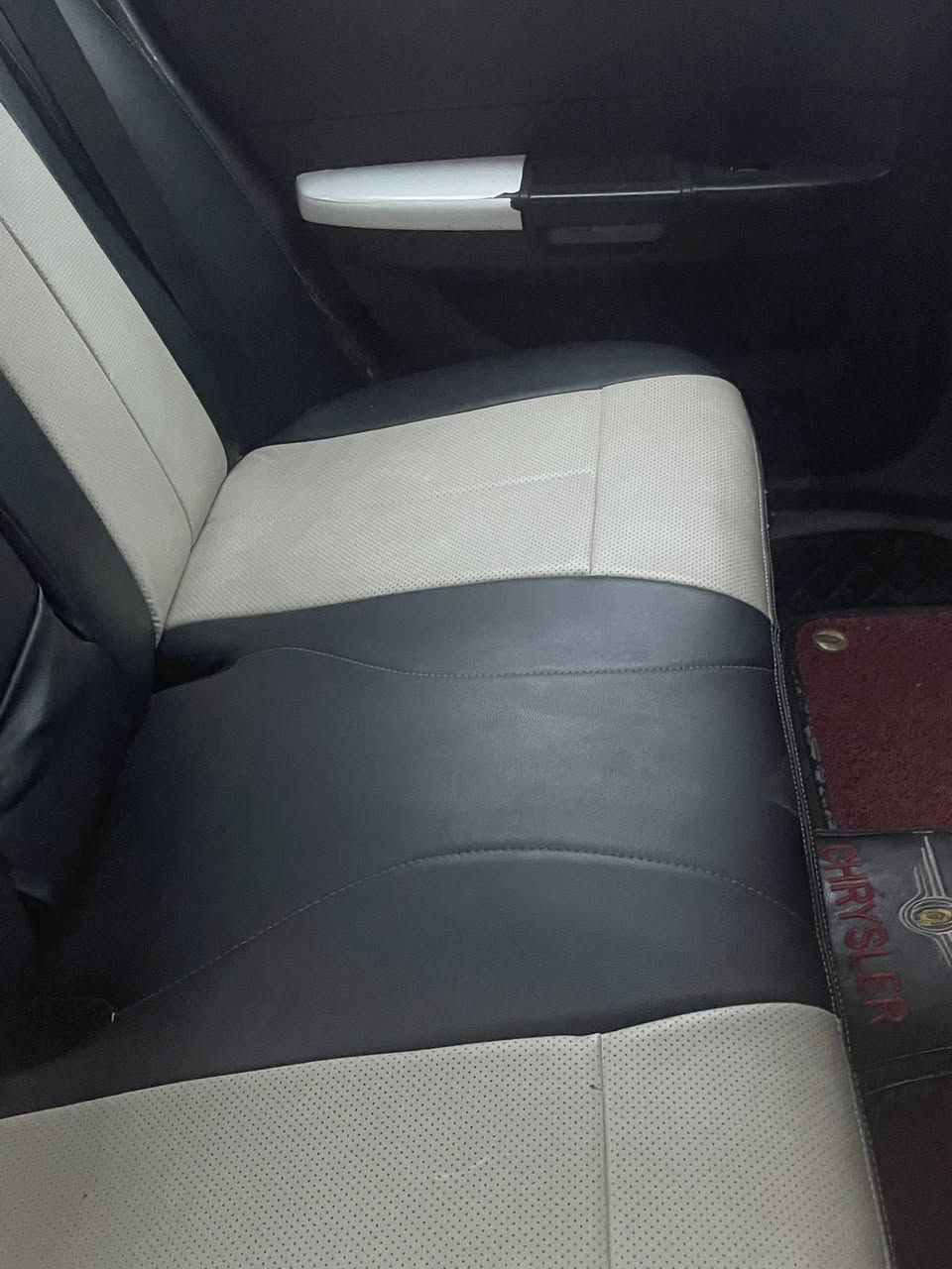 السلام عليكم اوباما٢٠١٠ وارد كندي مكفوله بدون ضربه بيهه صبغ اثر جراد الهلالات الخلفيه معمره وبيهه خياس بلبيبان الاماميه محرك مكفول والگير بي طگه ناعمه من انتمر ثاني تخم تاير باتري جديد الحداديه نقص بوش طبله السياره بسمي رقم بغداد دولي مكان السياره سماوة السعر ١٣٠ وبيهه مجال ***********
