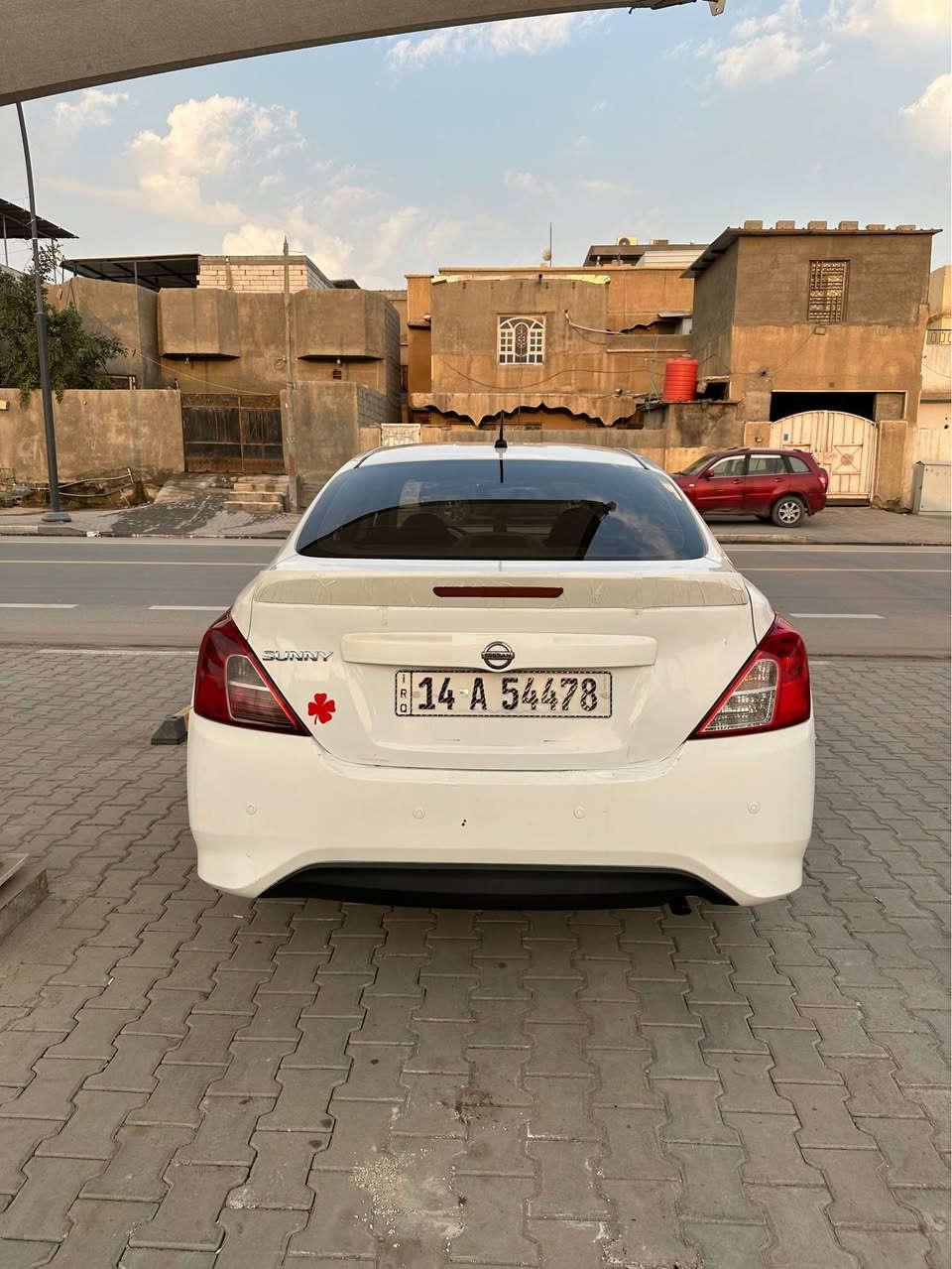 نيسان صني هندي 2019 رقم بصرة تحويل السيارة جاهزة الاخيرة جديدة تخم تاير جديد عليها ادامة كاملة مكينة كير تبريد خير من الله بيها مدكر الخلفي بي تعديل والباقي مكفول السعر 100 الرقم *********** البصرة, العراق
