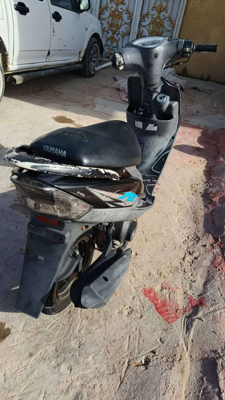 ماكس عدله 
بوشه49بلاد 
مكينه بلاديه وناعمه 
سعرها 400وبيها مجال قليل 
مكاني رمادي 
شراي اتصل 
***********
