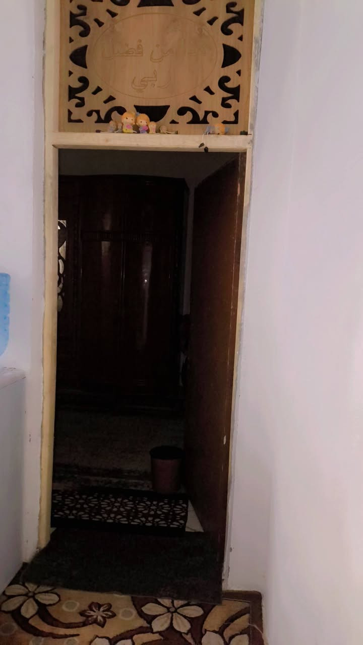 السلام عليكم بیع مستعجلل سبب ضروف خاصه 
بیت مساحه 125
غرفه هول مطبخ ستقبال ارضيه بورسلين بيت جديد مرتب طارمه صحيات داخليه خارجيه بناء طابوق اصلاح زراعي مشمول بتطويب مكان شارع 80جه كربلا مقابل حي الامام سعر 28وبي مجال


**إذا كنت صاحب هذا الإعلان وتريد حذفه لأي سبب، رجاءا أرسل رسالة إلى الدعم الفني**