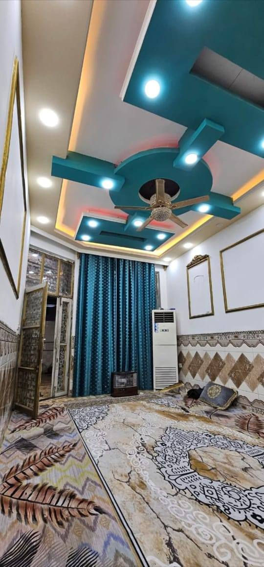 ***********
حي طارق القديم 
 بيت طابو صرف زراعي مساحه 175 متر بناء حديث 
غرفتين نوم  5×6 صاله 7 × 6 استقبال 4 ×6 مطبخ 3×5
 ترك جانب البيت 10 متر طول 
نزال البيت 25 واجه 7  بيتونه 7×6    سعر 90 بيه مجال خدمات كامله تبليط ماء مجاري فول 
اضافه مخزن كبير داخل البيتونه صحيات 
مكان البيت حي طارق القديم قرب ابو اكرم الكصاب
 داخل الفرع قريب قريب على الشارع 
     *********** بغداد, العراق
