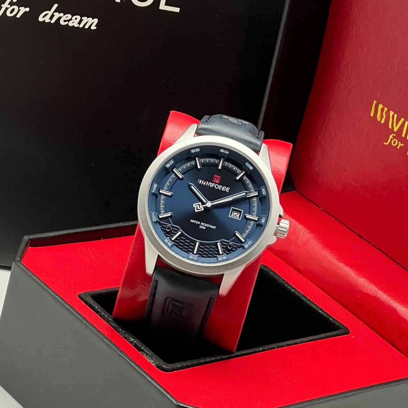 دكّة الساعچـي ⌚️
.
Naviforce، الماركة اللي أثبتت إن الذوق الرفيع ما يحتاج ثمن خيالي. تصميم كلاسيكي نظيف، حركة دقيقة، وسير جلد يرتاح على معصمك من أول لحظة
سواء كنت في الاجتماع، السفر، أو لقاء العيلة — هذي الساعة تتكلم قبلك
.
⌚️ Naviforce Classic Collection
.
◽️ مقاومة للماء ٣٠م
◽️ عرض التاريخ
◽️ سير جلد أصلي
◽️ بوكس هدية فاخر
◽️ كيس حماية مع كل طلب
الهدية المثالية لنفسك — أو لمن يستاهل 🎁
.
للحجز والاستفسار دايركت او على الواتساب 📲
يتوفر توصيل لجميع المحافظات 🚚
#العراق #viral #trending #reels #luxury دكّة الساعچي @


**إذا كنت صاحب هذا الإعلان وتريد حذفه لأي سبب، رجاءا أرسل رسالة إلى الدعم الفني**