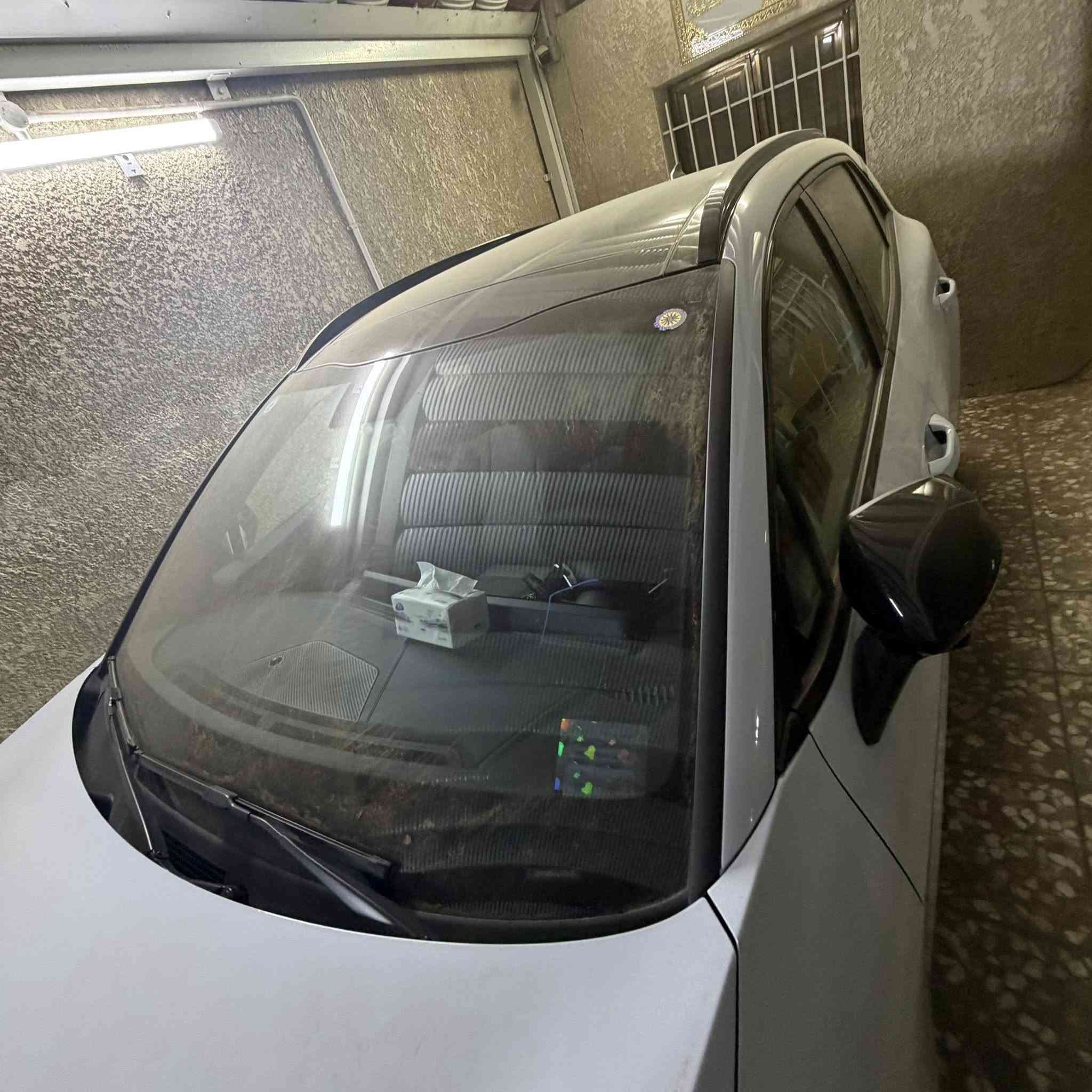 السلام عليكم ورحمة الله وبركاته
كيا سبورتج 2025 للبيع زيرو بغداد باسمي ماشي 420 كم زيرو 

حساس مطر
حساس نقطة عمياء 
كلوب الرجوع بالبك لايت مو بالدعامية 
مرايا وسطية عاكسة للضوء اوتو دم
مقاعد ستيرن تدفئة
مقاعد جلد زيتوني وكنتارا هي والابواب
صندوق ومقاعد امامية كهرباء 
نفس مواصفات ال gt lien عدا تبريد المقاعد
الشباك والصندوك فوق الاطارات كلها بلاك بيانو مطعم نيكل برونزي مع ويل ومري لون اسود بلاك بيانو ايضاً
اطارات 19 
تحكم طي المقاعد الخلفية من الصندوك 
ضمان الدولية 5 سنوات مع تبديل دهن 4 مرات مجانا 
مكانها بغداد زيونة 
***********
السعر 38100 ثمانية وثلاثون مليون ومية 
رقم بغداد باسمي
