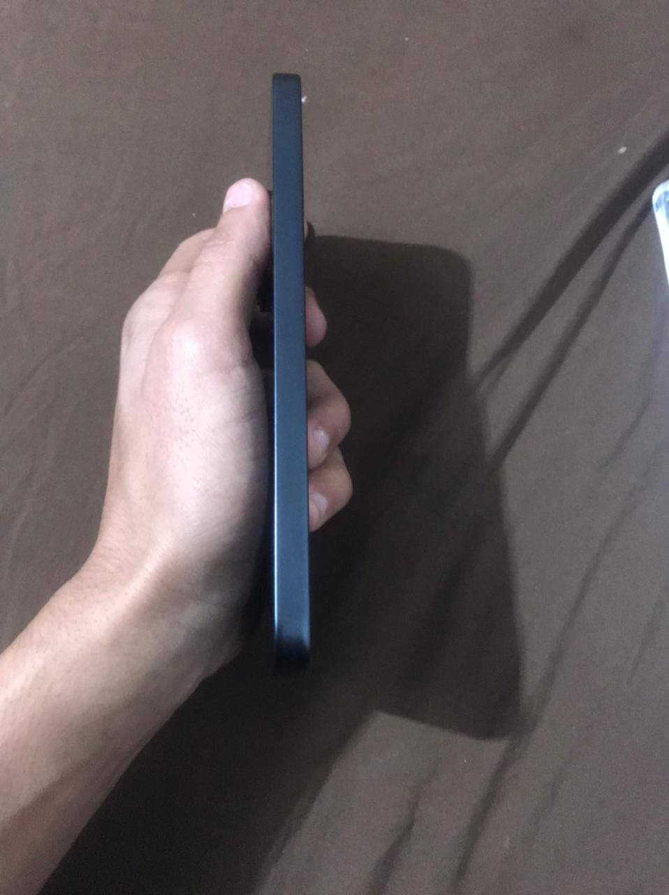 سلام عليكم انفنكسGT30 للبيع
شاشه 144 هيرتز
شاحنه 45W
الجهاز كامل ملحقاته
بطاريه ١٠٠ 
شفتات
مبرد أصلي
السعر 500
هاتف📞 ***********
