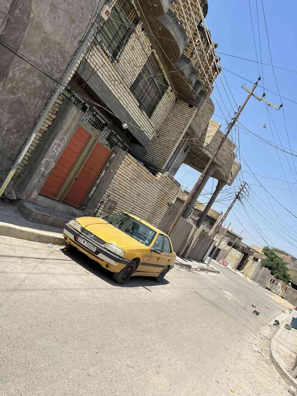 السلام عليكم دار للبيع مساحة ١٠٠ متر طابقين بناء جديد صار ٥ اشهر من سكنت بيه العنوان بغداد حي السفير الدار زراعي مشمول ب التمليك الخدمات كاملة ماء كهرباء مجاري انترنيت وطني للتواصل ***********
