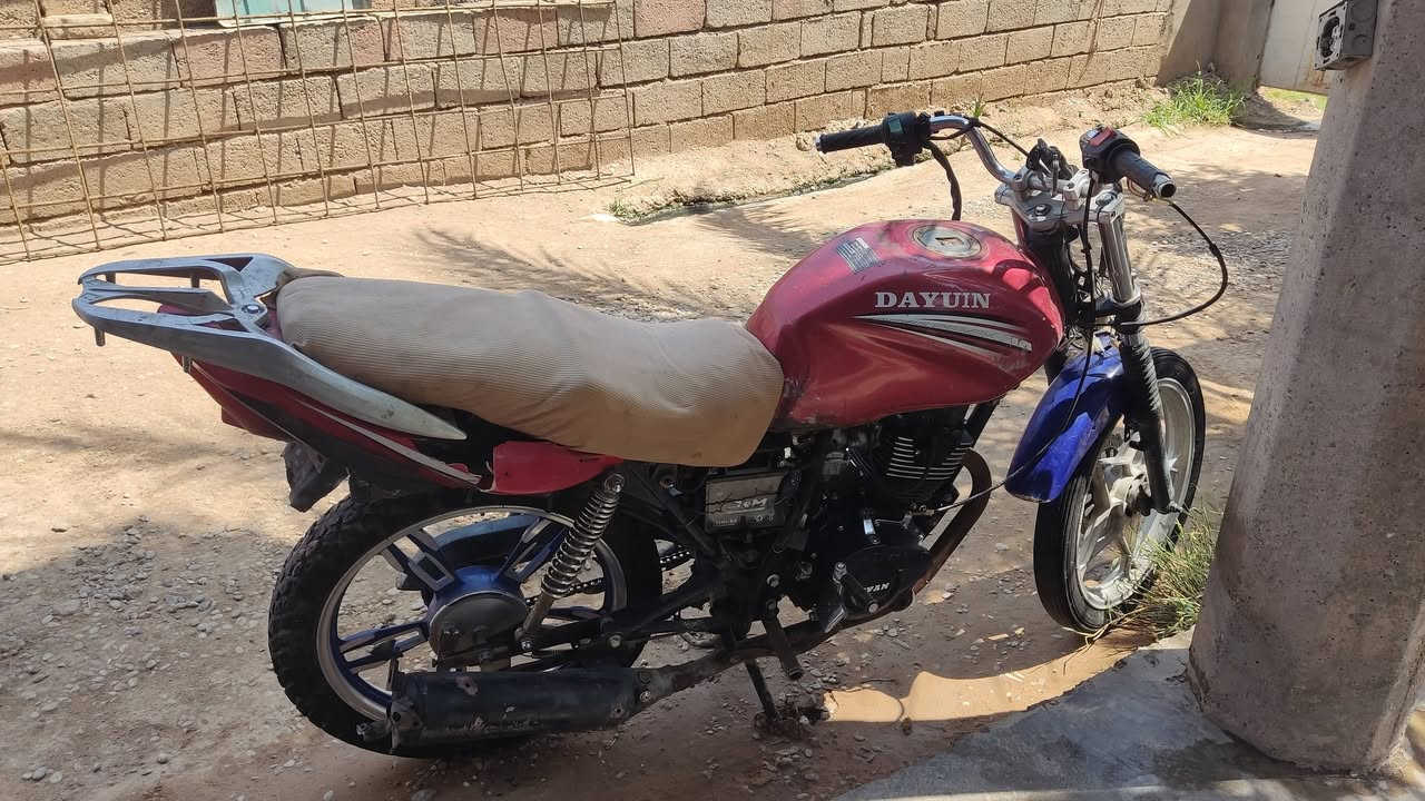 السلام عليكم ماطور دايوان ...محرك ليفان مكفول من كلشي المحرك..
 الماطور كما موُضح...بلصوره 
السعر 170او بي مجال قليل 
***********
