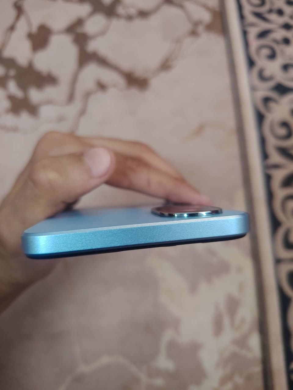 السلام عليكم جهاز OPPO A18 جهاز بعده جديد امانت الله الجهاز بطاريه 5000 ملي امبير ببجي 40 فريم جهاز يخبل لا كسر ولا مصلح بعده جديد استخدام شخصي سعر الجهاز 130 الف بي مجال قليل للتواصل فقط واتساب ***********
