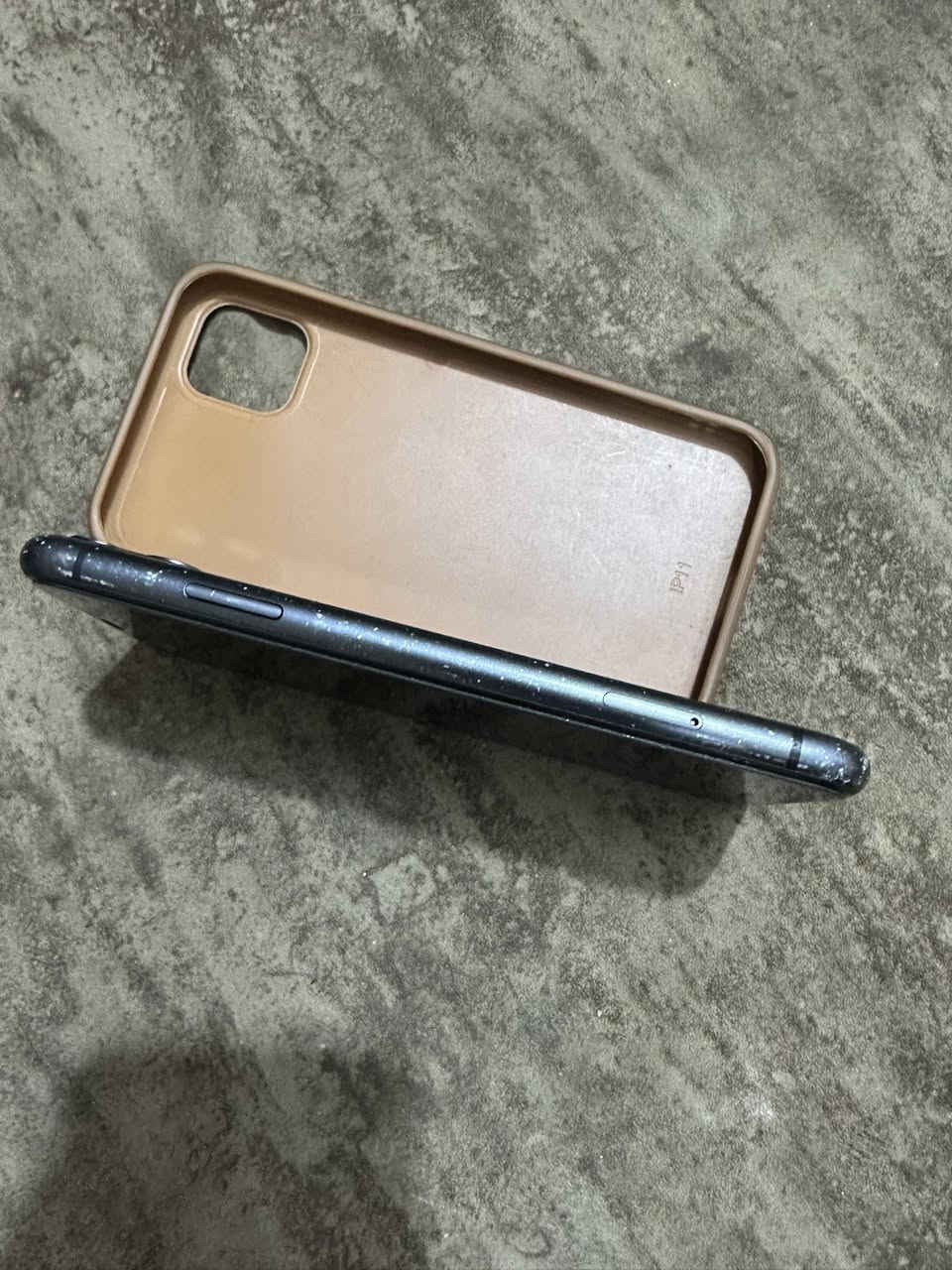 السلام عليكم ايفون 11 عادي بطاريه 71 ذاكره 128 جهاز نضيف مابي ايشي فقط الشخوط ب الشاصي موضح بل صور و الفيس ايدي واكف سعره ب 185 وبي مجال


**إذا كنت صاحب هذا الإعلان وتريد حذفه لأي سبب، رجاءا أرسل رسالة إلى الدعم الفني**