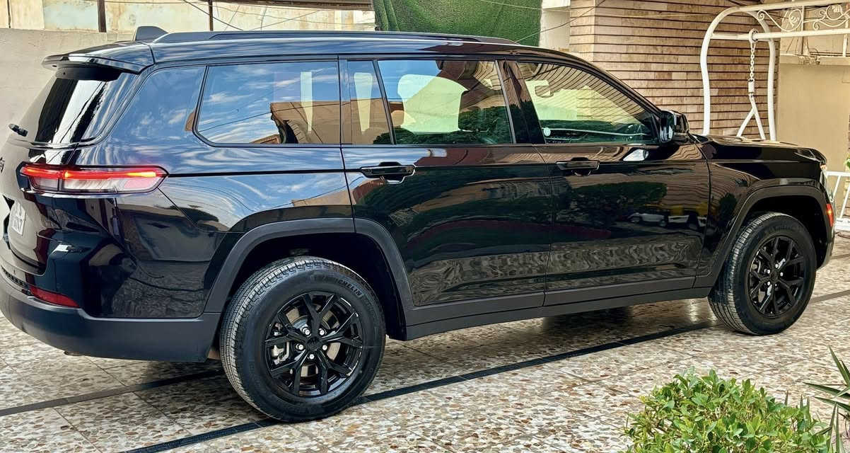 جيب  2024 بلاك توبL بانزين رقم بغداد السعر 238 ورقة قفل قفل نقد فقط بدون مراوس 

المواصفات 
ماشية 17 الف كيلو 
بلاك توب
حساسات خلفية وتوقف ذات 
رادارات امامي وجانبي وخلفي 
كشنات جلد كهرباء
تبريد 3 قطع مركزي
شفتات ستيرن 
قيادة ذاتي وتحديد مسار 
تدفئة مقاعد ومقود 
 تشغيل عن بعد 
محرك 6 سلندر / 3.6 بانزين 
وباقي المواصفات معروفة 

الضرر جاملغ وبنيد   والسونار بل منشور  

الموقع بغداد 

السعر 238 ورقة قفل قفل مابي مجال العملة
نقد فقط بدون مراوس 

اي استفسار الاتصال ***********
