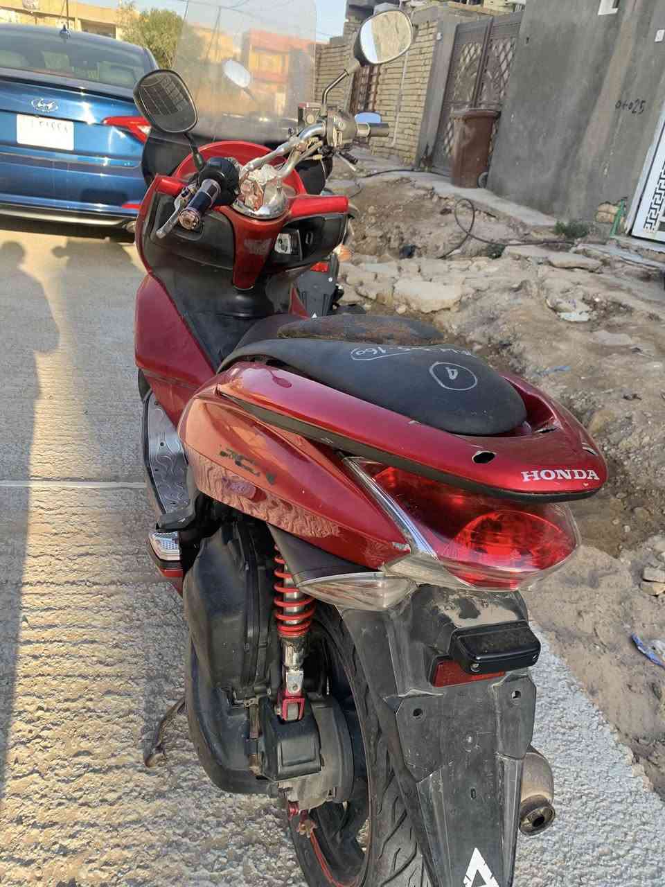 سلام عليكم دراجه بي سي اكس ياباني دراجه خير من الله شلعه معدله سعر ميلون و100 مكاني كوت الخاجيه اتصال رقم ***********
