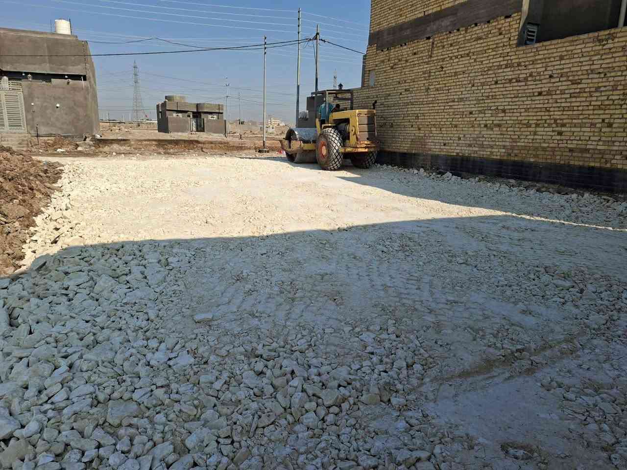 السلام عليكم 
بسم الله هيكل  مسقف منطقة حي الزهور خلف المدرسة الصينية 
المساحة ٢٠٠ متر 
مراحل العمل كما في الصور بناء درجة اولى 
العسر ١٠٠ مليون مع المجال البسيط حر الهيكل 
لتواصل 
***********
***********
