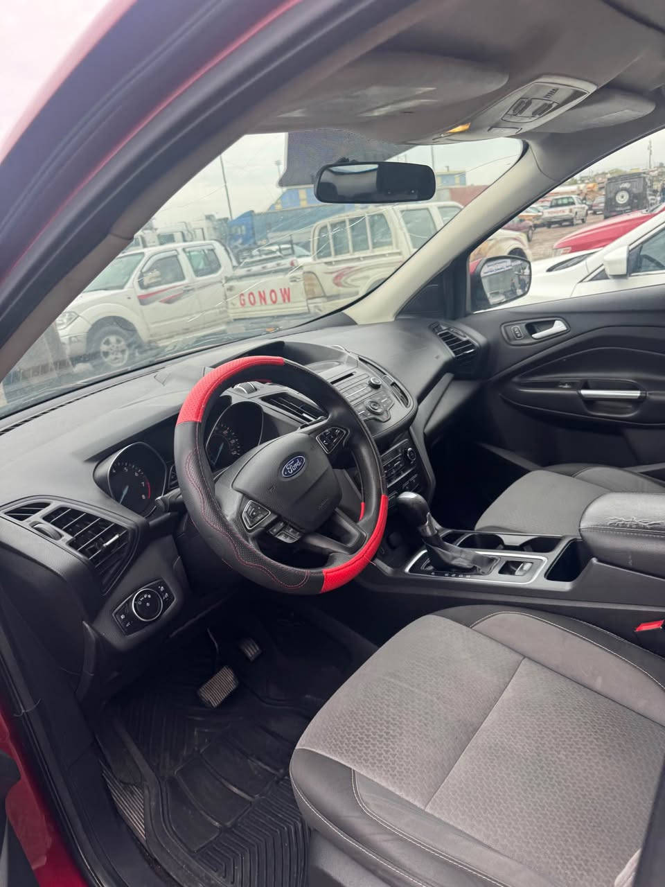 فۆرد ئیسکەیپ ٢٠١٧ فول فول مواسفات یەک دەرگای بۆیاخە 
***********
*********** كالار, السليمانية
