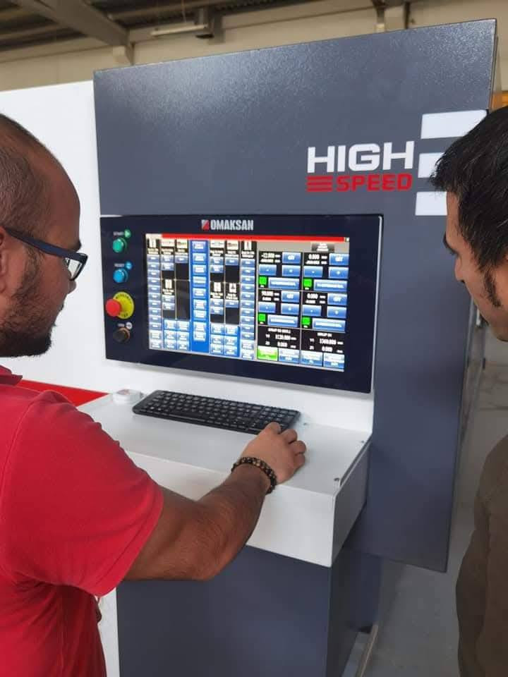 مكينه منفكس. تركي ماركه اوماكسان ارقي ماركه تركي 
2020موديل.  مستعمل. جددا قليل 
4وجهه يشتغل 
حجم 280. سستم جديد 
اربيل صناعه جنوبيه خلف شركه اوسكار فرع نجارين 
***********واتساب
***********واتساب
