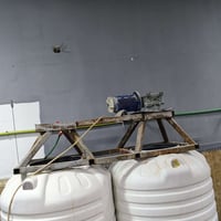 للبيع ليبلات  وماطور خبط كير بوكس وكمبريسر  وتانكي ابو ال ٥٠٠٠  ٠٧٨٣٨٦...