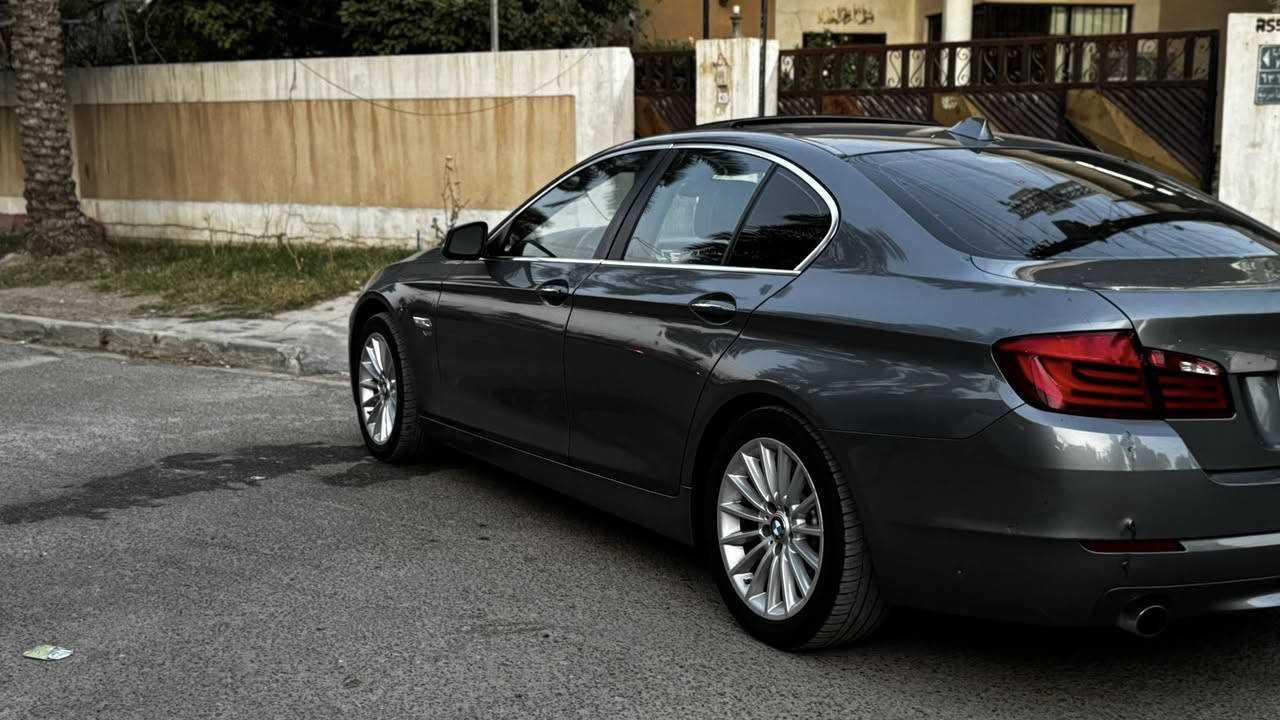 السلام عليكم
Bmw 535 i xdrive 2011
عداد المسافة 106.000 KM
مقود كهربائي مع تدفئة
مقاعد كهرباء مع تدفئه مع ميموري
لايت داينمك
شاشه كبيره
فتحة سقف
مثبت سرعه
السياره كل المواصفات بيها عدا ابواب شفط و    Head Up Display
السياره تقرير امريكا مياه امطار دخلت تشتغل بدون اي مشاكل
بدون صبغ حتى الدعاميات فقط بارد جدا بسيط بهلال الجاملغ الخلفي اليسار 
السياره ادامه كامله عليها ومناقصها شي
مكان السياره بغداد العامريه للاستفسار ***********
السعر 179$
