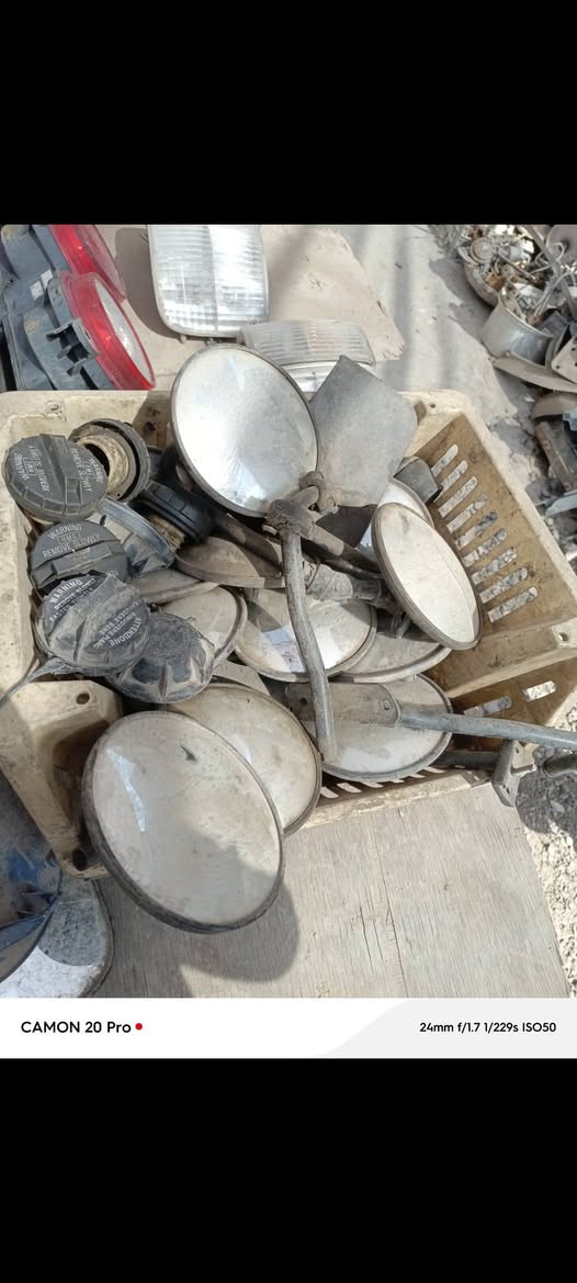 سلام عليكم غراض كيا للبيع اسعار مناسبه مكاني بغداد اتصل ***********
