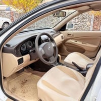 ئۆتۆمبێل: نیسان سەنی 2008  گێڕئۆتۆماتیک ، سپی بەفری ناوزەرد چوار تایەو...