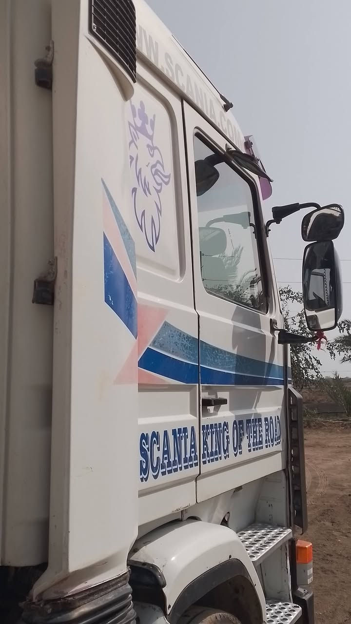 نعيد النشر بسب الوعد الكاذبه 
سيكانيا للبيع مديل ٩١ مكينه ٨ لاتنقيص ولا تبخير مجموعه مان نص سيارة جاهز لشغل توه معمرة رقمه قادسيه باتريات جدد كهربايتات كله شغاله سيارة نضيف رقم الهاتف *********** مكلف لنشر خاص ماجواب
