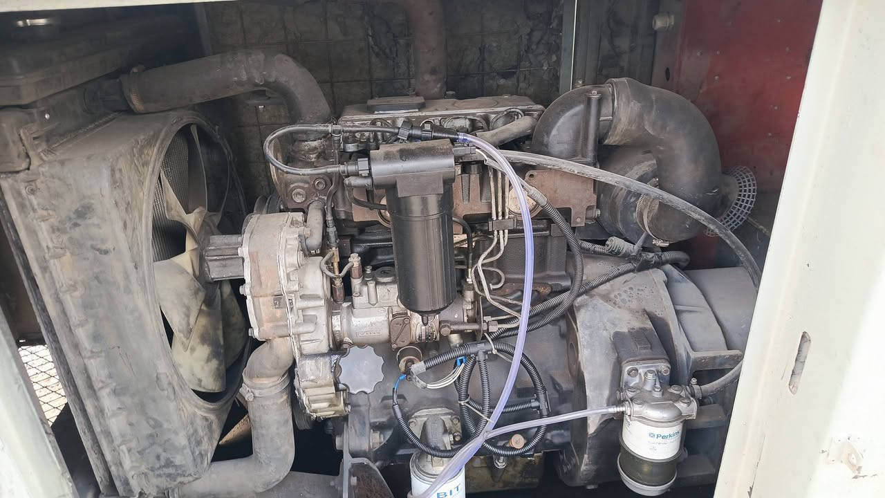 مولد بيركنز 30 كيفي متروك سعر 18 ورقه ديالى كاتم نضام شاشه ***********
