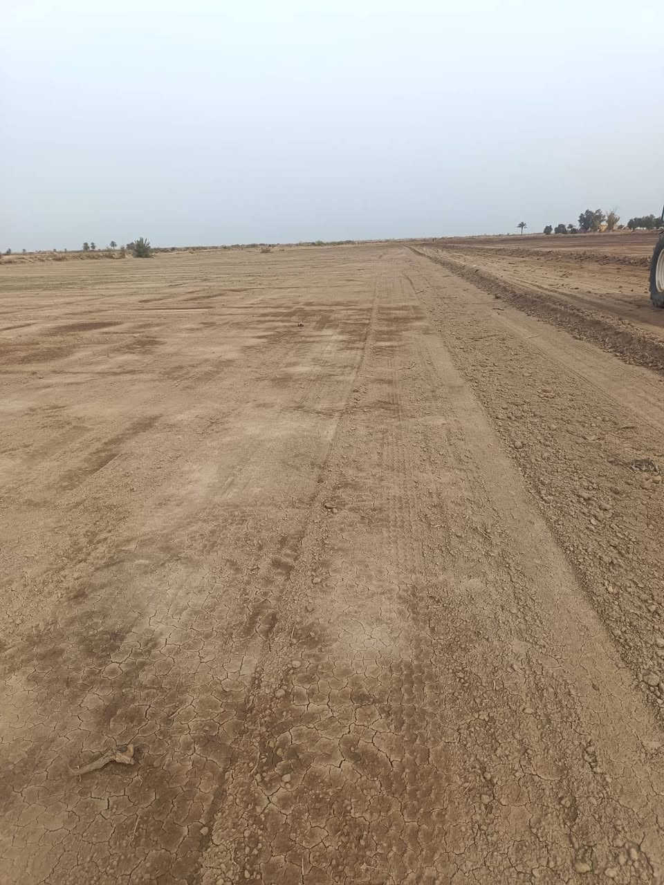 السلام عليكم ارض دوانم حسب الطلب من دونم فما فوق كهرباء وشارع تبليط تبعد عن مركز المدينه خمس دقايق المكان الصويره وكل دونم مسيج بي ار سي وباب وقفل تستلم جاهز سعر الدونم ٢٢ مليون وبها مجال ***********
