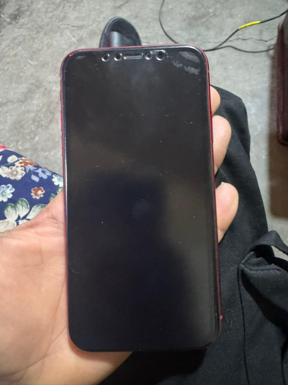 أيفون اكس آر
بلادي بطاريه 80 ذكر ١٢٨مراوس عادي 

سعر ١٩٠

***********
