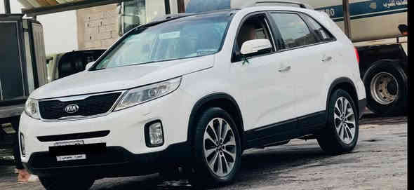 السلام عليكم
سورينتو 2014، 6 سلندر 3500 ، 7 راكب، رقم البصرة.
الرقم الجديد سنوية لغاية / 2027.

المواصفات: لون أبيض، بانوراما، كشنات كهربائية، تحكم ستيرن، كروز سرعة، موسيقى الترحيب، لَد باب أمامي، بيبان بصمة، بصمتين تشغيل، نظام ECO، حدادية جديدة، اطارات جديدة، فانين محرك + فان تبريد، تبريد 3 قطع، دوشمة جديدة، شاشة لمس، لَد أمامي أبيض ولايت زينون.

:- بارد في باب خلف السائق أقل من إصبع، رصعة في باب الجنطة، رصعات بسيطة في البُنيد. عداد السيارة: 185 ألف السعر 200 وبيه مجال بسيط . 
السيارة للبيع فقط. 
***********
