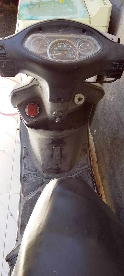 جي فور كامكو للبيع ، دراجة شلعة خير من الله تراي وين مايعجبك ، لايت عالي ناصي اشاير كيجات بانزين رون قفل جنطه ستير كلشي شغال ومابيها نقص ، مجفتها مره وحدة غراض اصلي شرط الفحص، دراجة حلوه وخدمية وماوكفتني
🛑 المكان ناصرية حي الفداء 
🛑 السعر 350 
☎️ *********** فقط اتصال لا يتوفر واتساب
